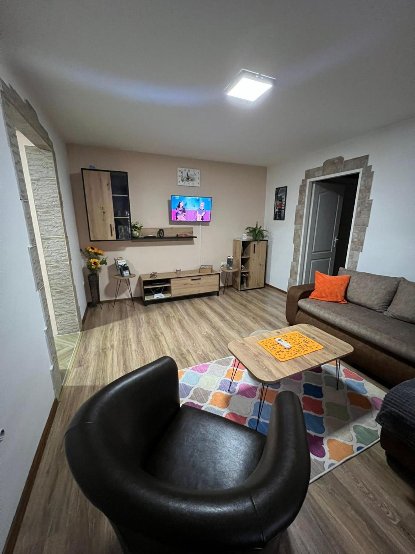 Apartman Su Libero Apartment Subotica Exterior photo