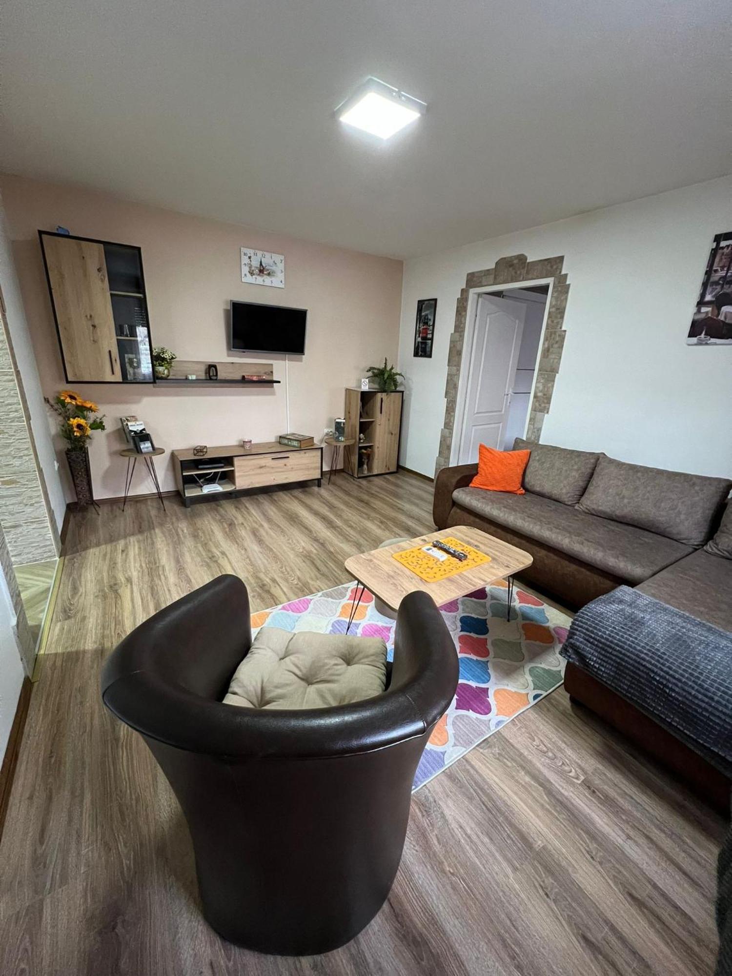 Apartman Su Libero Apartment Subotica Exterior photo
